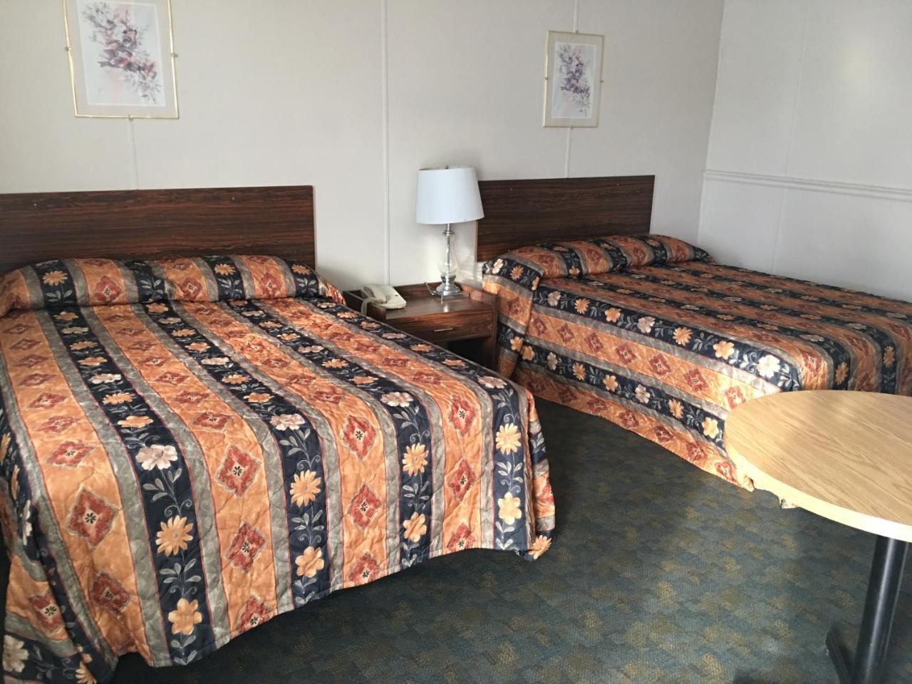Bluebird Motel Innisfail Экстерьер фото